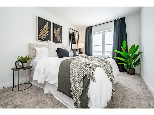 56 Hedley Lane, Elora, ON - Indoor Photo Showing Bedroom