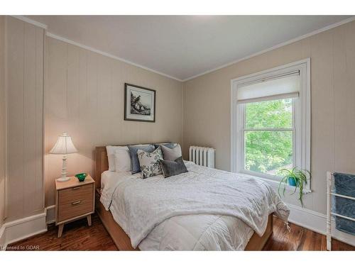 49 Mctague Street, Guelph, ON - Indoor Photo Showing Bedroom