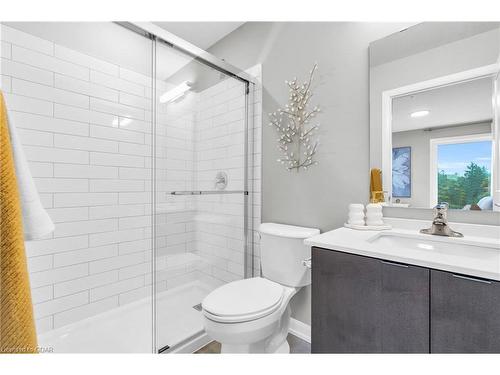 111-708 Woolwich Street, Guelph, ON - Indoor Photo Showing Bathroom