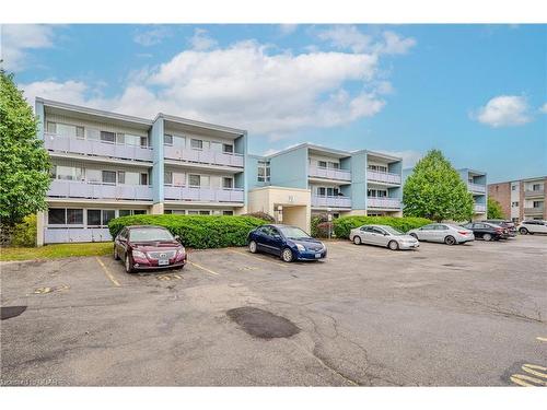 304-91 Conroy Crescent, Guelph, ON - Outdoor With Balcony With Facade