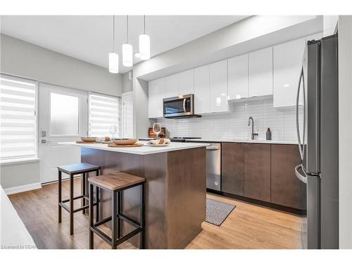 416-708 Woolwich Street, Guelph, ON - Indoor Photo Showing Kitchen With Stainless Steel Kitchen With Upgraded Kitchen