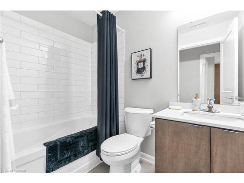 115-708 Woolwich Street, Guelph, ON - Indoor Photo Showing Bathroom