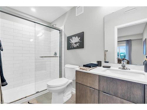 115-708 Woolwich Street, Guelph, ON - Indoor Photo Showing Bathroom