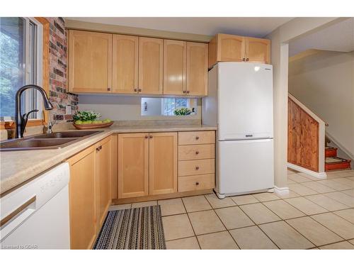 631 Holman Crescent, Fergus, ON - Indoor Photo Showing Kitchen With Double Sink