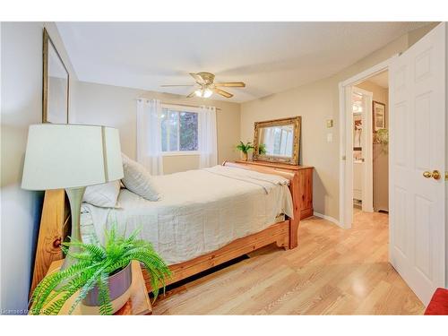 631 Holman Crescent, Fergus, ON - Indoor Photo Showing Bedroom