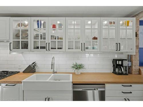 255 Gowrie Street S, Fergus, ON - Indoor Photo Showing Kitchen With Double Sink