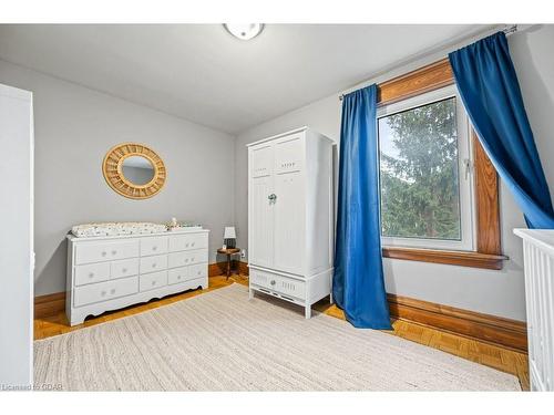 28 Blair Road, Cambridge, ON - Indoor Photo Showing Bedroom