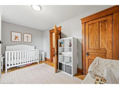 28 Blair Road, Cambridge, ON - Indoor Photo Showing Bedroom