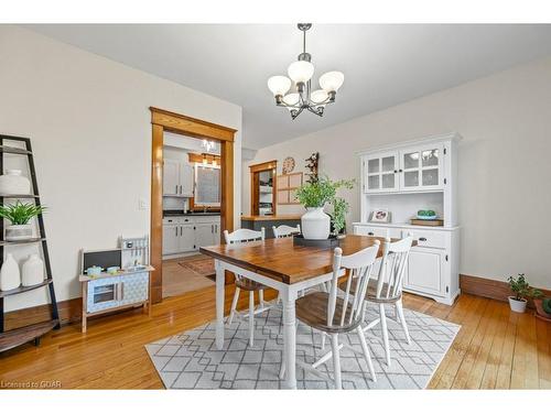 28 Blair Road, Cambridge, ON - Indoor Photo Showing Dining Room