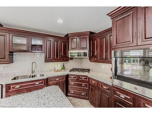 7568 Marden Road, Guelph/Eramosa, ON - Indoor Photo Showing Kitchen With Double Sink