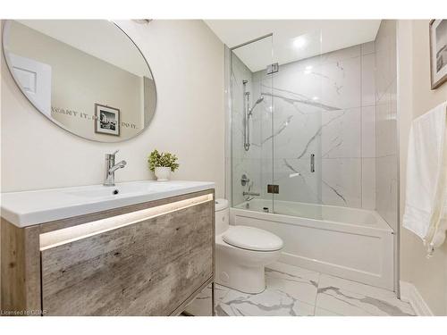 265 Millview Court, Rockwood, ON - Indoor Photo Showing Bathroom