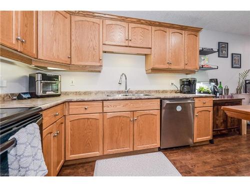 78 Gibbons Drive, Fergus, ON - Indoor Photo Showing Kitchen With Double Sink