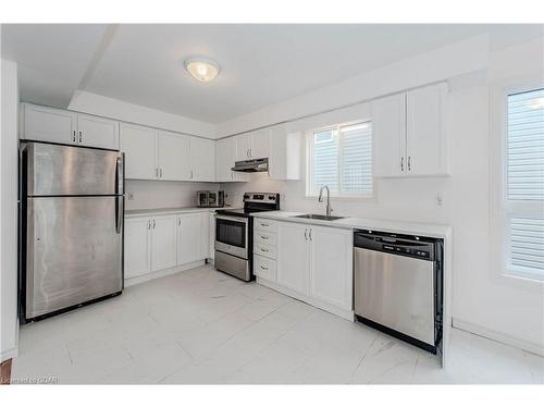 4 Darling Crescent, Guelph, ON - Indoor Photo Showing Kitchen