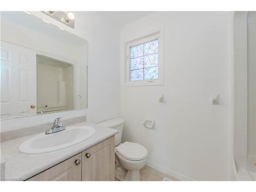 4 Darling Crescent, Guelph, ON - Indoor Photo Showing Bathroom