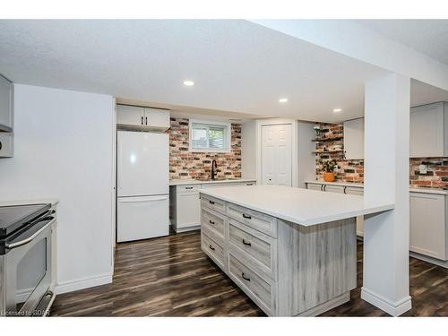 64 Ferndale Avenue, Guelph, ON - Indoor Photo Showing Kitchen