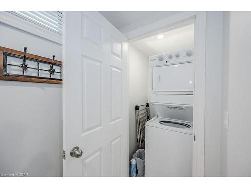 64 Ferndale Avenue, Guelph, ON - Indoor Photo Showing Laundry Room