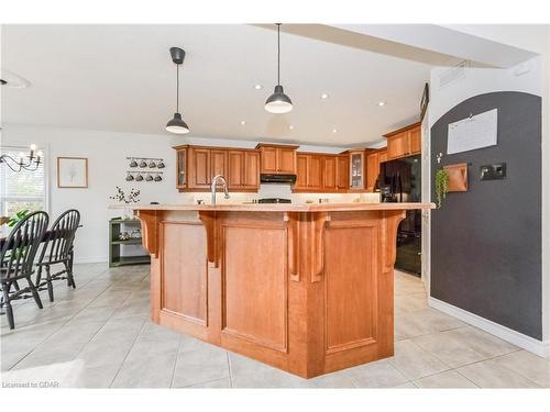 115 Andrews Dr W, Drayton, ON - Indoor Photo Showing Kitchen