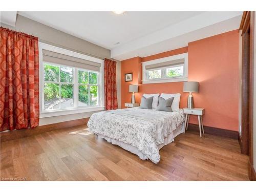 21 Pearl Street, Guelph, ON - Indoor Photo Showing Bedroom