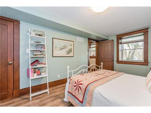 21 Pearl Street, Guelph, ON - Indoor Photo Showing Bedroom