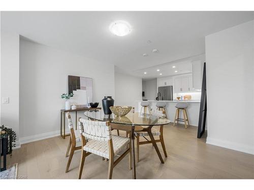 411-71 Wyndham Street S, Guelph, ON - Indoor Photo Showing Dining Room