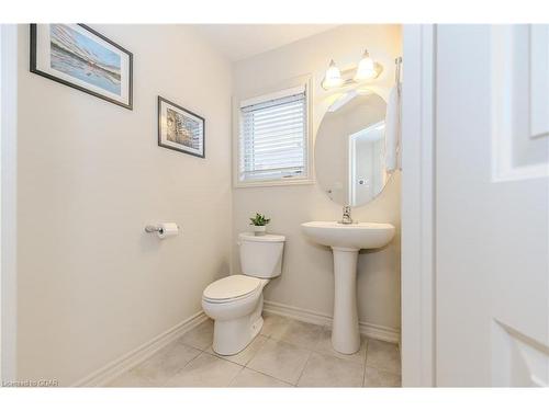 61 Aberdeen Street, Fergus, ON - Indoor Photo Showing Bathroom