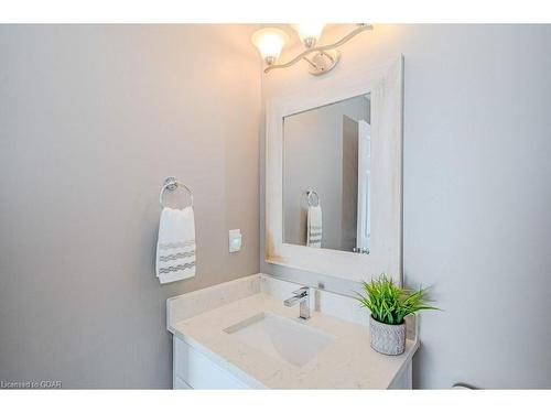 19-105 Bard Boulevard, Guelph, ON - Indoor Photo Showing Bathroom