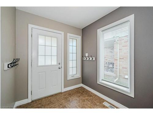 19-105 Bard Boulevard, Guelph, ON - Indoor Photo Showing Other Room