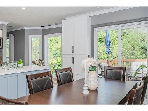 327 Starwood Drive, Guelph, ON - Indoor Photo Showing Dining Room