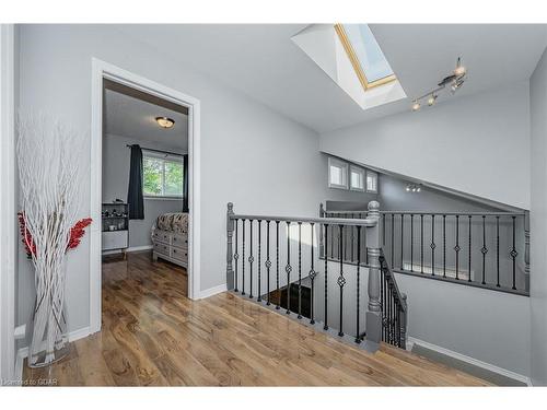 104 Pinnacle Crescent, Guelph, ON - Indoor Photo Showing Other Room