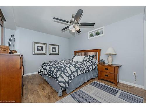 104 Pinnacle Crescent, Guelph, ON - Indoor Photo Showing Bedroom