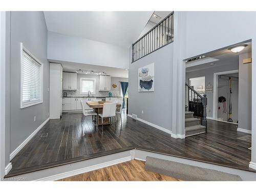 104 Pinnacle Crescent, Guelph, ON - Indoor Photo Showing Dining Room