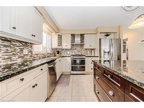 116 Country Club Drive, Cambridge, ON - Indoor Photo Showing Kitchen With Upgraded Kitchen