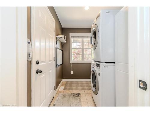 116 Country Club Drive, Cambridge, ON - Indoor Photo Showing Laundry Room