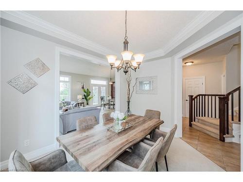 35-875 University Avenue E, Waterloo, ON - Indoor Photo Showing Dining Room