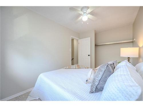 257-31 Greengate Road, Guelph, ON - Indoor Photo Showing Bedroom