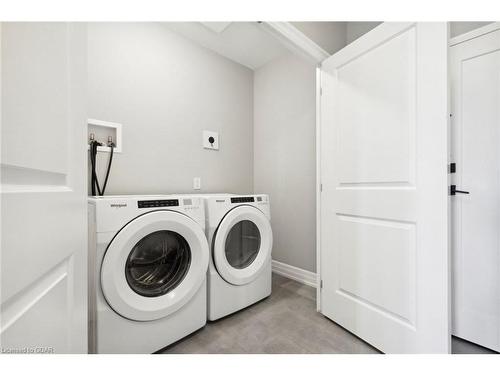 308-1878 Gordon Street, Guelph, ON - Indoor Photo Showing Laundry Room