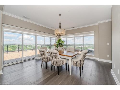 1802-160 Macdonell Street, Guelph, ON - Indoor Photo Showing Dining Room