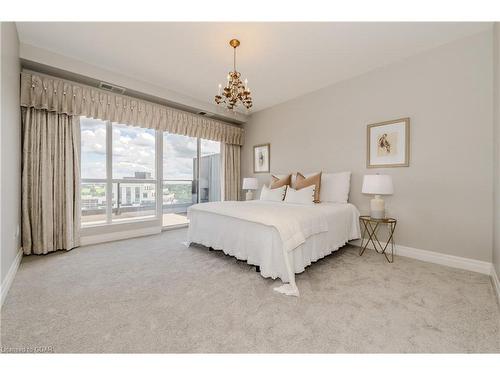 1802-160 Macdonell Street, Guelph, ON - Indoor Photo Showing Bedroom