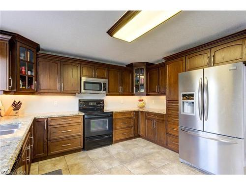 132 Schmidt Drive, Arthur, ON - Indoor Photo Showing Kitchen