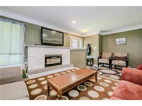 31 Sharon Avenue, Welland, ON - Indoor Photo Showing Living Room With Fireplace