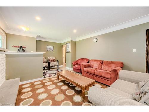 31 Sharon Avenue, Welland, ON - Indoor Photo Showing Living Room With Fireplace