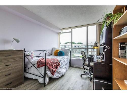 410-107 Bagot Street, Guelph, ON - Indoor Photo Showing Bedroom