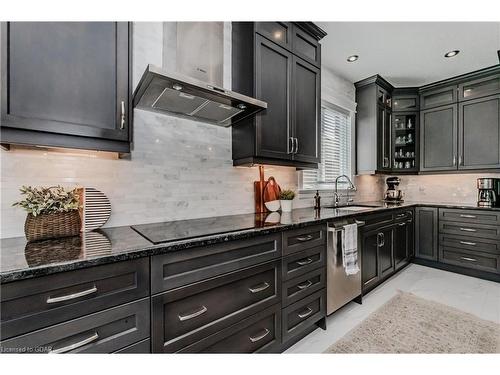 970 Reserve Avenue S, Listowel, ON - Indoor Photo Showing Kitchen