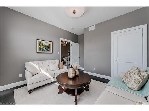 970 Reserve Avenue S, Listowel, ON - Indoor Photo Showing Living Room