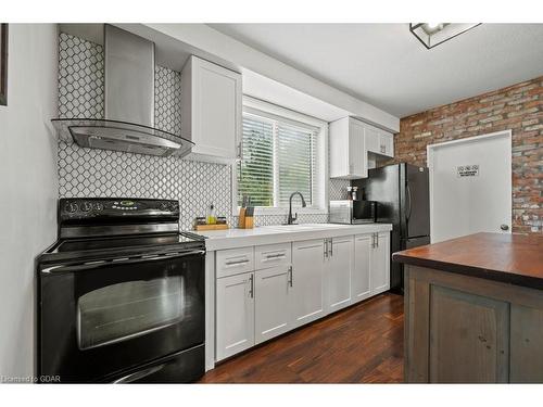 101 Charles Street E, Kitchener, ON - Indoor Photo Showing Kitchen