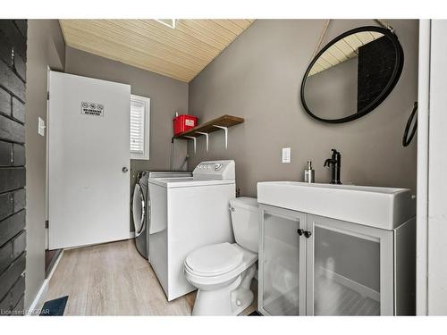 101 Charles Street E, Kitchener, ON - Indoor Photo Showing Laundry Room