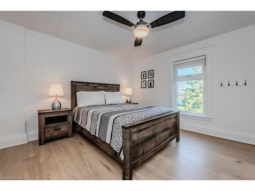 5161 Jones Baseline Road, Guelph, ON - Indoor Photo Showing Bedroom