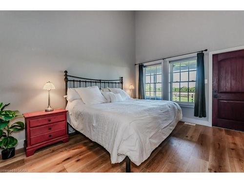 5161 Jones Baseline Road, Guelph, ON - Indoor Photo Showing Bedroom