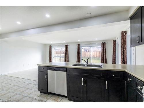 7 Goldenview Drive, Guelph, ON - Indoor Photo Showing Kitchen With Double Sink