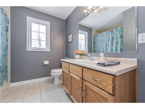 503 Victoria Street, Elora, ON - Indoor Photo Showing Bathroom